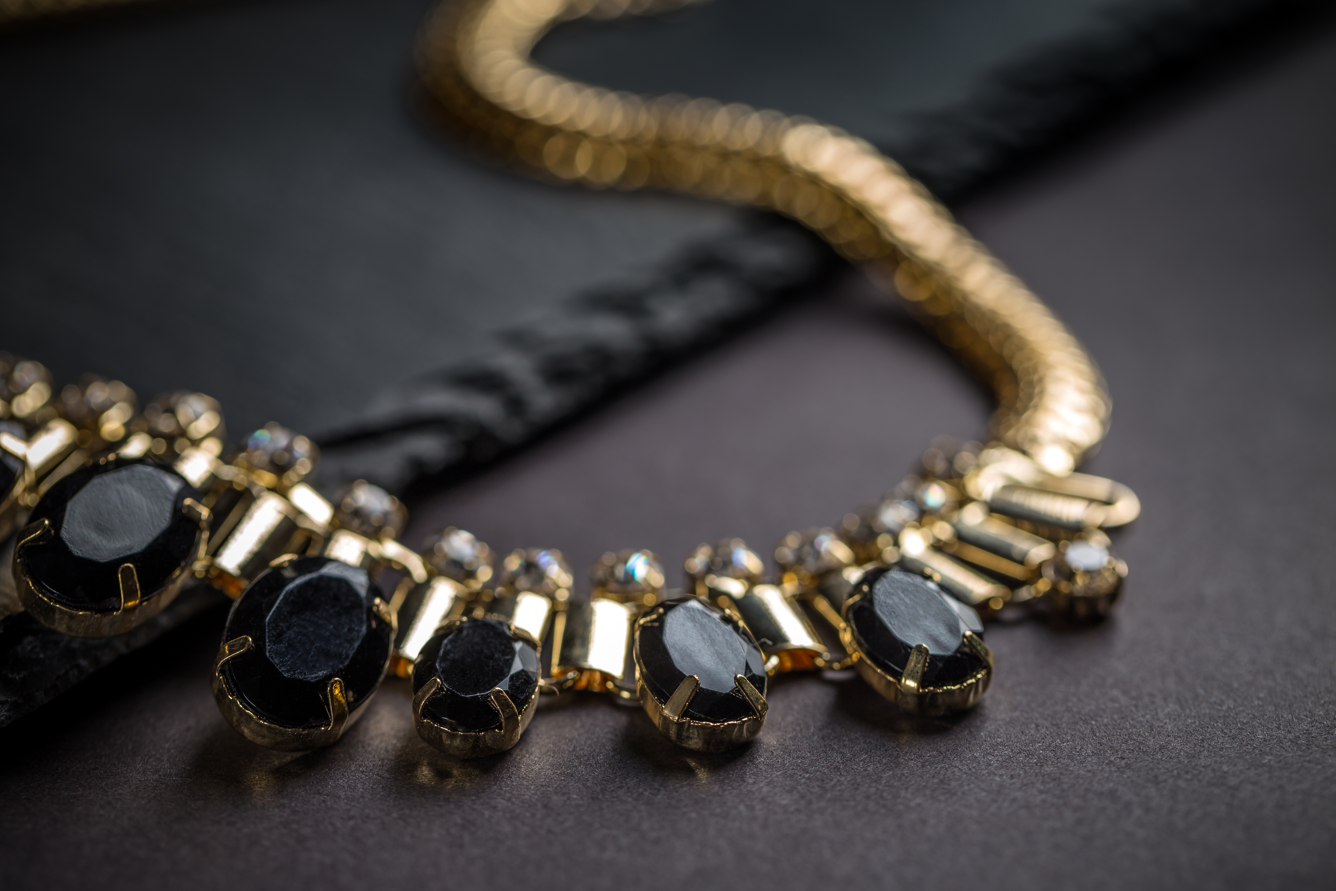 Gold necklace with black diamonds